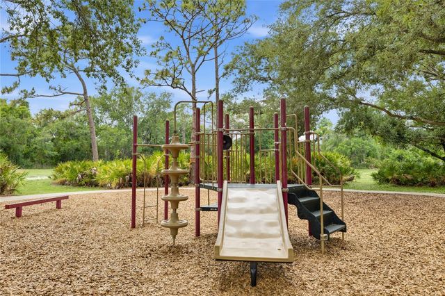 6216 ROSEFINCH COURT 102, Lakewood Ranch, FL 34202