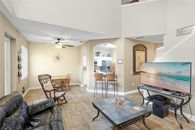 6216 ROSEFINCH COURT 102, Lakewood Ranch, FL 34202