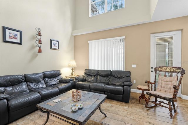 6216 ROSEFINCH COURT 102, Lakewood Ranch, FL 34202