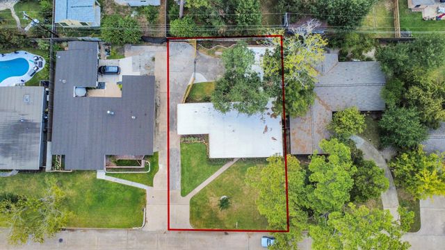 10150 Brinwood Drive, Houston, TX 77043