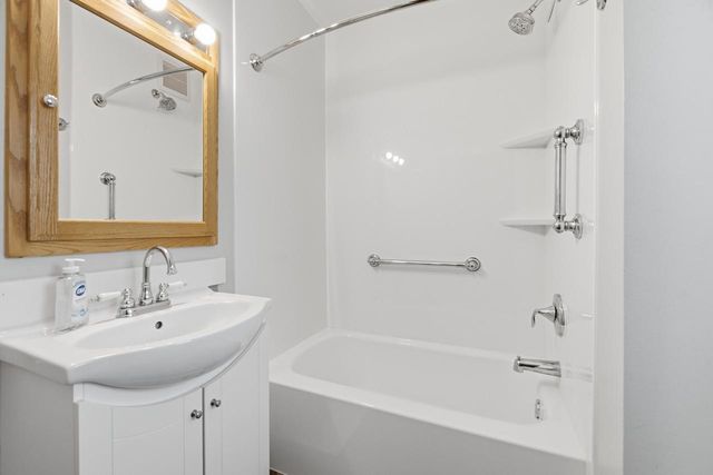 1722 Winnebago STREET, La Crosse, WI 54601