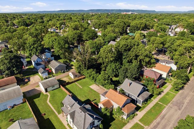 1722 Winnebago STREET, La Crosse, WI 54601