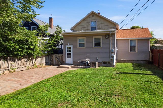 1722 Winnebago STREET, La Crosse, WI 54601
