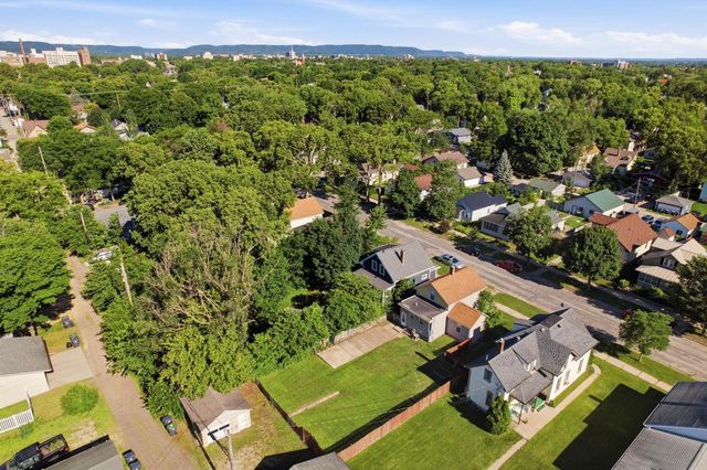 1722 Winnebago STREET, La Crosse, WI 54601