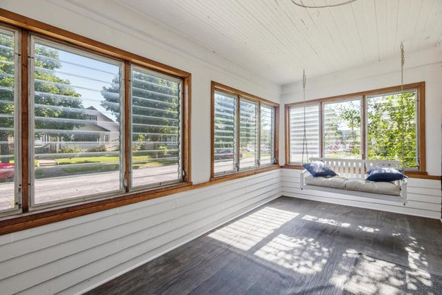 1722 Winnebago STREET, La Crosse, WI 54601