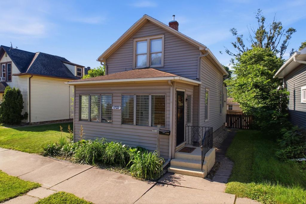 1722 Winnebago STREET, La Crosse, WI 54601