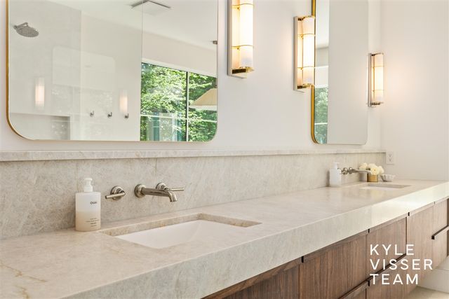 3616 64th Avenue, Zeeland, MI 49464