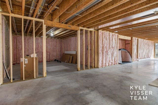 3616 64th Avenue, Zeeland, MI 49464