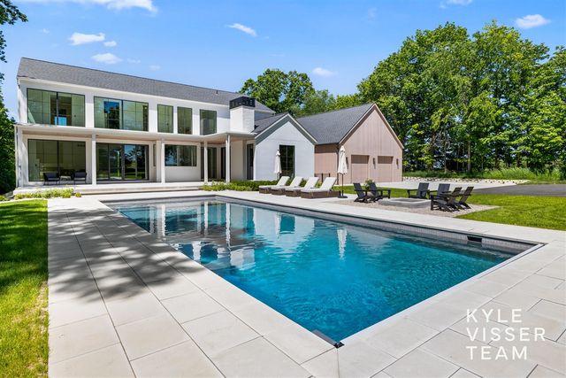 3616 64th Avenue, Zeeland, MI 49464