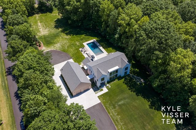 3616 64th Avenue, Zeeland, MI 49464
