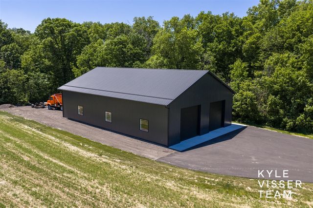 3616 64th Avenue, Zeeland, MI 49464