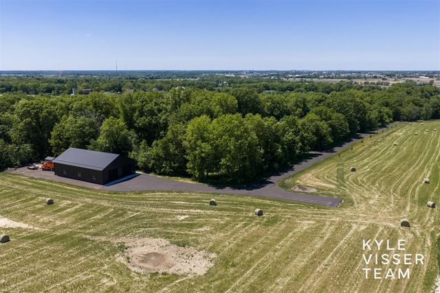 3616 64th Avenue, Zeeland, MI 49464