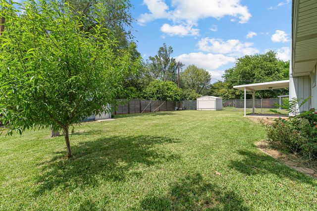 1106 Nottingham Hill RD, Round Rock, TX 78664