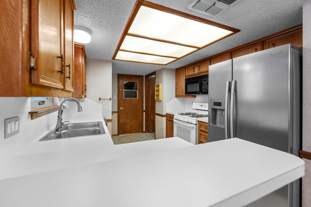 1106 Nottingham Hill RD, Round Rock, TX 78664