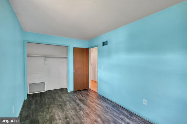 1733 WILDERNESS RD, Lancaster, PA 17603
