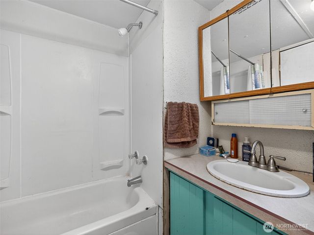 1500 S Columbus Avenue #16, Goldendale, WA 98620