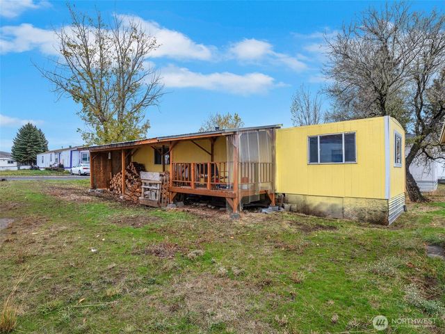 1500 S Columbus Avenue #16, Goldendale, WA 98620