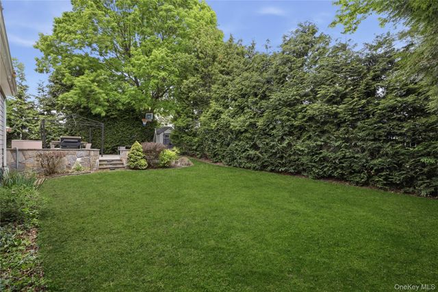 123 Hilburn Road, Scarsdale, NY 10583