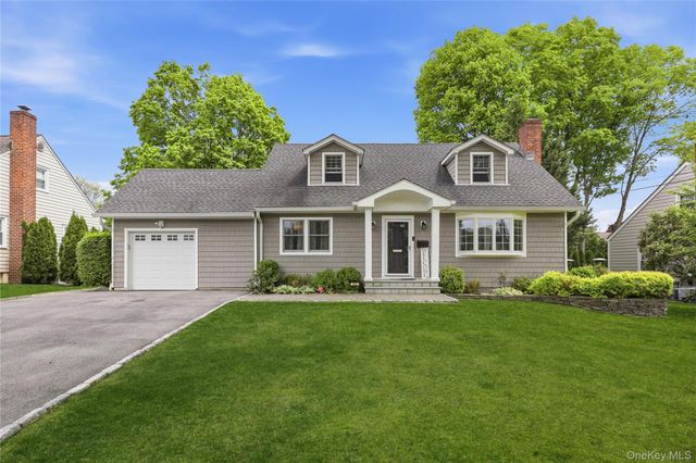 123 Hilburn Road, Scarsdale, NY 10583