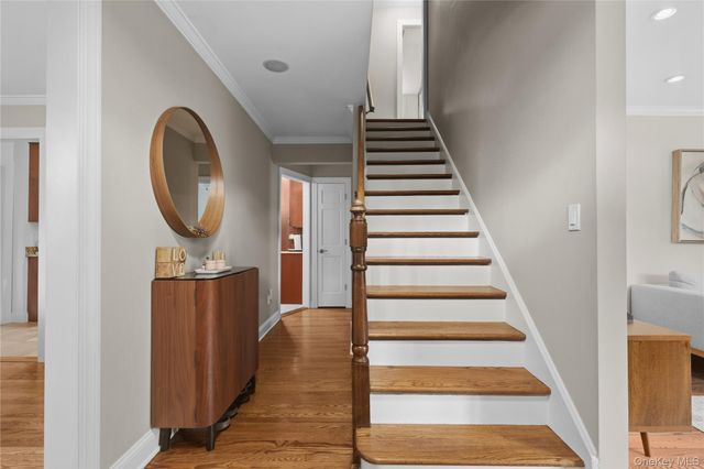 123 Hilburn Road, Scarsdale, NY 10583