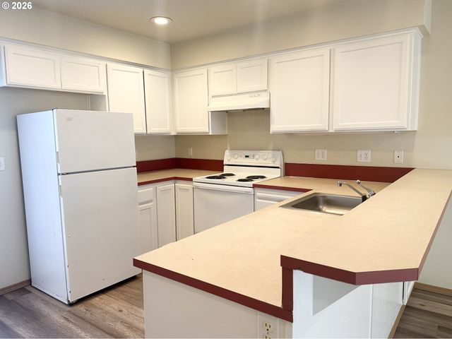 5234 Sw 174TH Ter, Beaverton, OR 97078