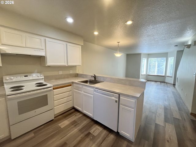 5234 Sw 174TH Ter, Beaverton, OR 97078