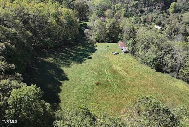 2855 Kents Ridge Road, Cedar Bluff, VA 24609