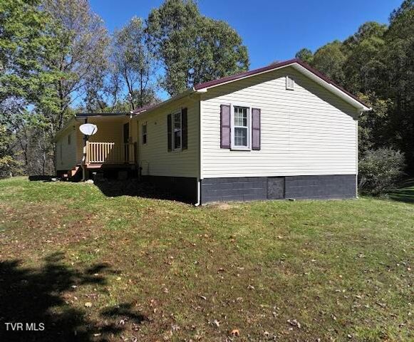 2855 Kents Ridge Road, Cedar Bluff, VA 24609
