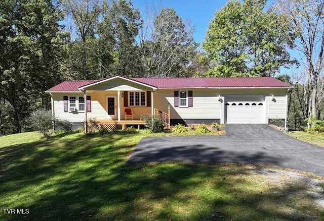 2855 Kents Ridge Road, Cedar Bluff, VA 24609