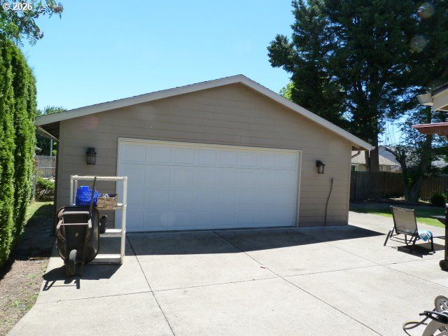 1575 CANARY Ct, Salem, OR 97301