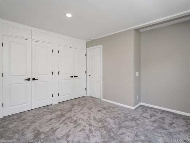 1257 Charrington Road, Bloomfield Hills, MI 48301