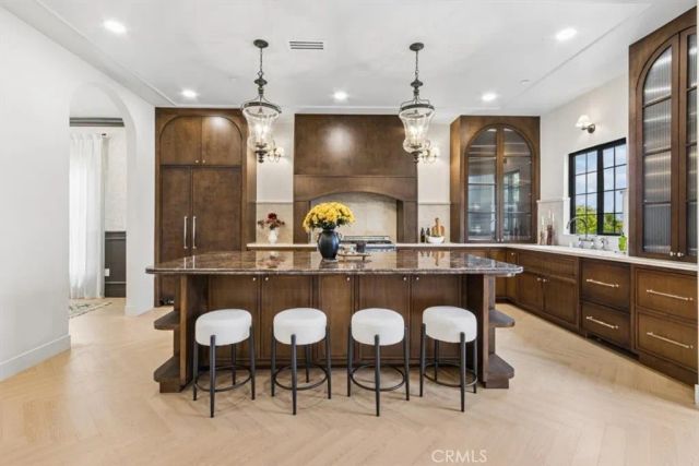 1358 S Ridgeley, Los Angeles, CA 90019