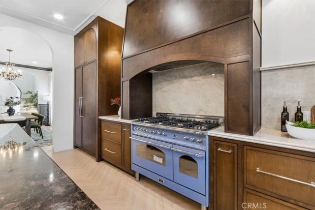 1358 S Ridgeley, Los Angeles, CA 90019