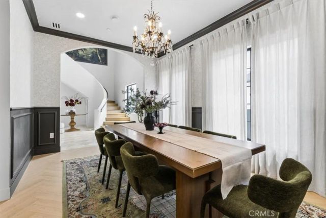 1358 S Ridgeley, Los Angeles, CA 90019