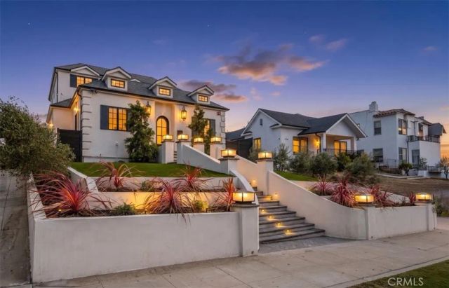 1358 S Ridgeley, Los Angeles, CA 90019