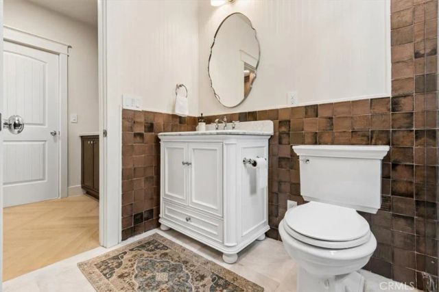 1358 S Ridgeley, Los Angeles, CA 90019