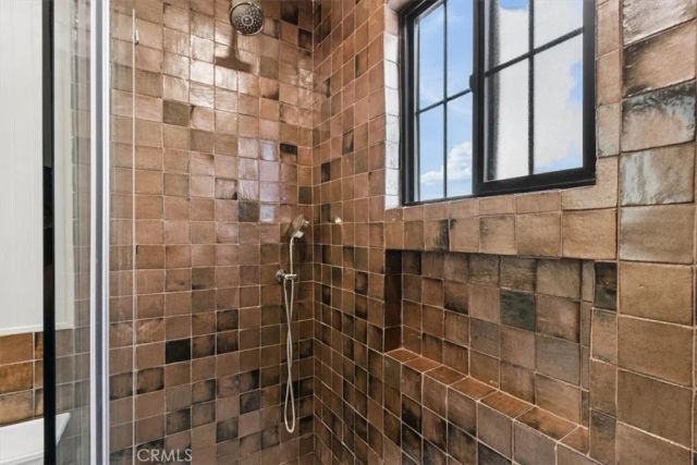 1358 S Ridgeley, Los Angeles, CA 90019