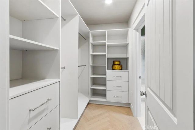1358 S Ridgeley, Los Angeles, CA 90019