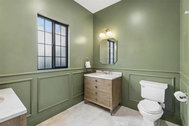 1358 S Ridgeley, Los Angeles, CA 90019