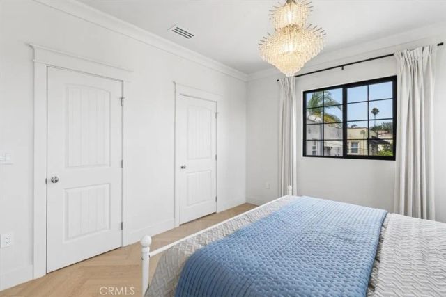 1358 S Ridgeley, Los Angeles, CA 90019