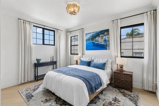 1358 S Ridgeley, Los Angeles, CA 90019