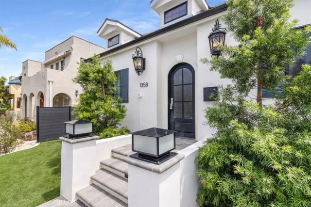 1358 S Ridgeley, Los Angeles, CA 90019