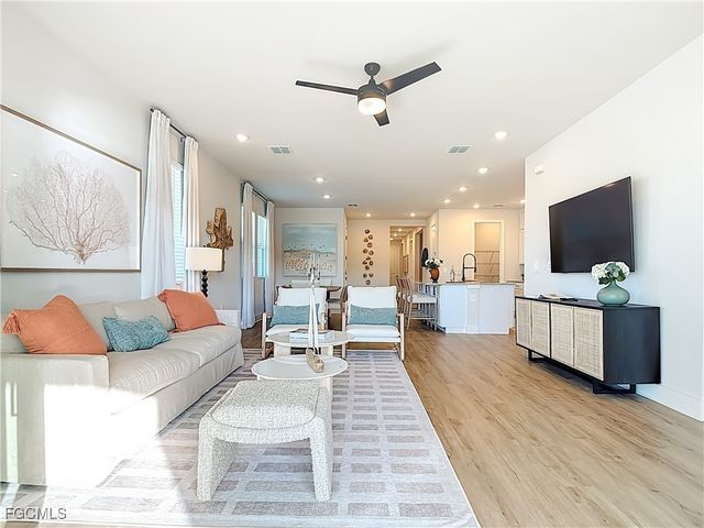 8735 Catamaran DR 4A-Villa, Naples, FL 34114