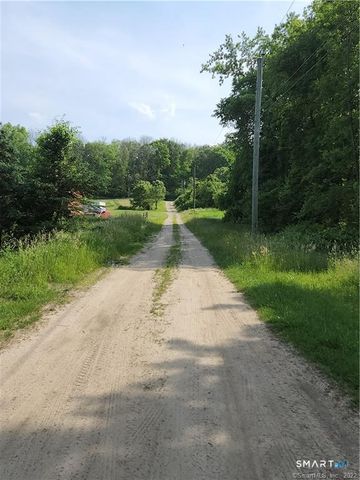 100 Kahn Road, Franklin, CT 06254