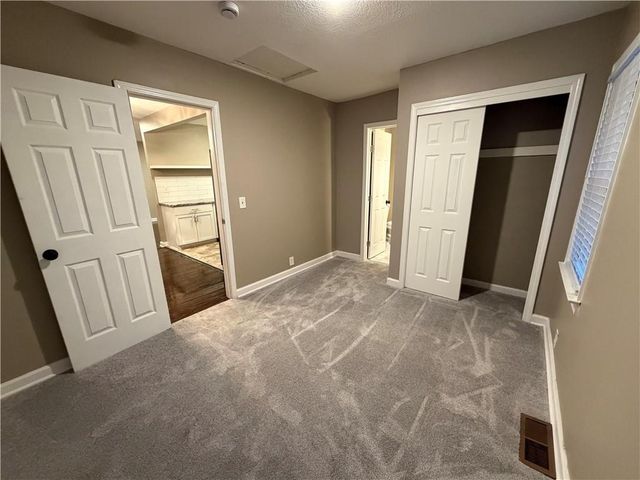 1614 E 85TH Street, Kansas City, MO 64131