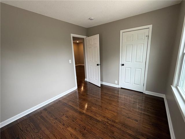 1614 E 85TH Street, Kansas City, MO 64131