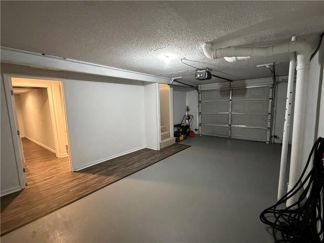 1614 E 85TH Street, Kansas City, MO 64131
