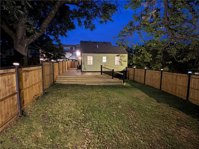 1614 E 85TH Street, Kansas City, MO 64131