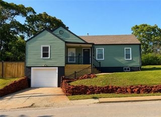 1614 E 85TH Street, Kansas City, MO 64131