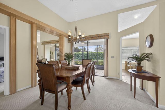 908 Windermere Way, Palm Beach Gardens, FL 33418